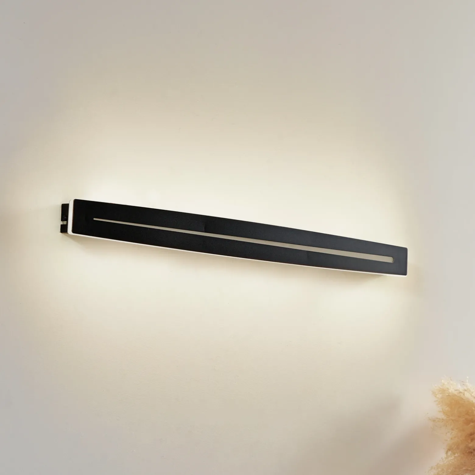 Plafón Lindby LED Benario, negro, aluminio, 80 cm
