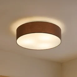 Plafón Lindby Sebatin, Ø 50 cm, marrón claro, tela, E27