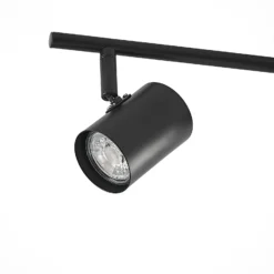 Plafón Lindby Xiomara, 3 luces, 68 cm de largo, madera