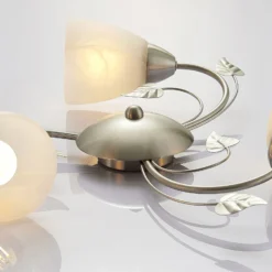 Plafón Lindby Yannie, 3 luces, 50cm, níquel/blanco, cristal