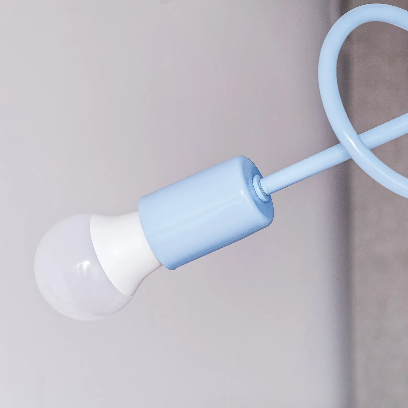 Plafón Oxford, Ø 44 cm, azul claro, metal, 3 luces