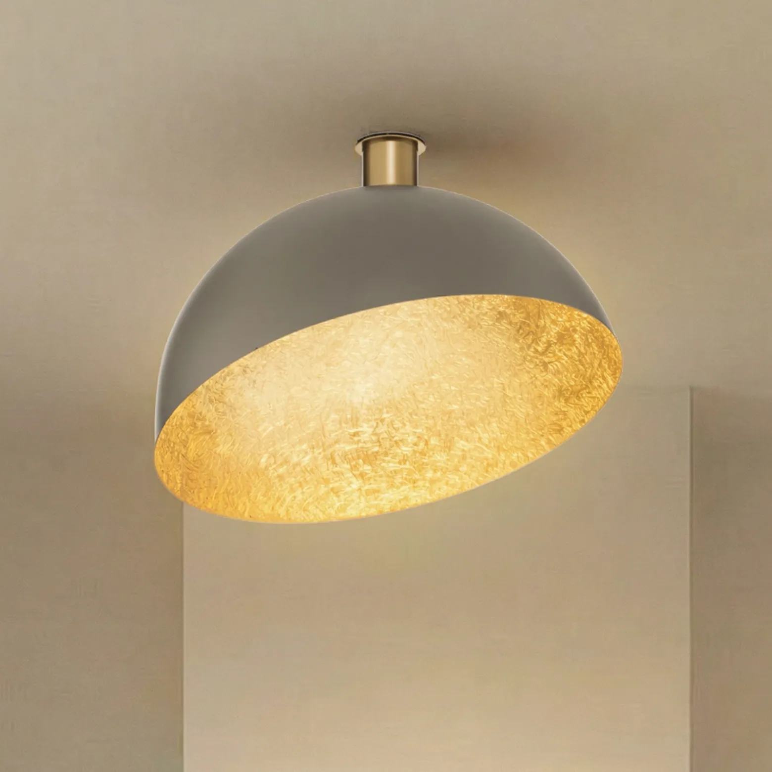 Plafón Sfera, Ø 50 cm, gris topo/dorado, metal, E27