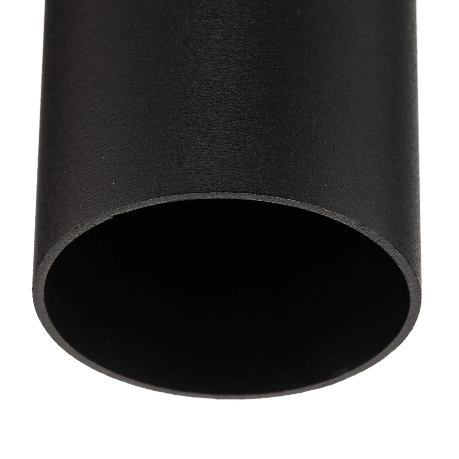 Plafón Tubo en forma cilíndrica, negro