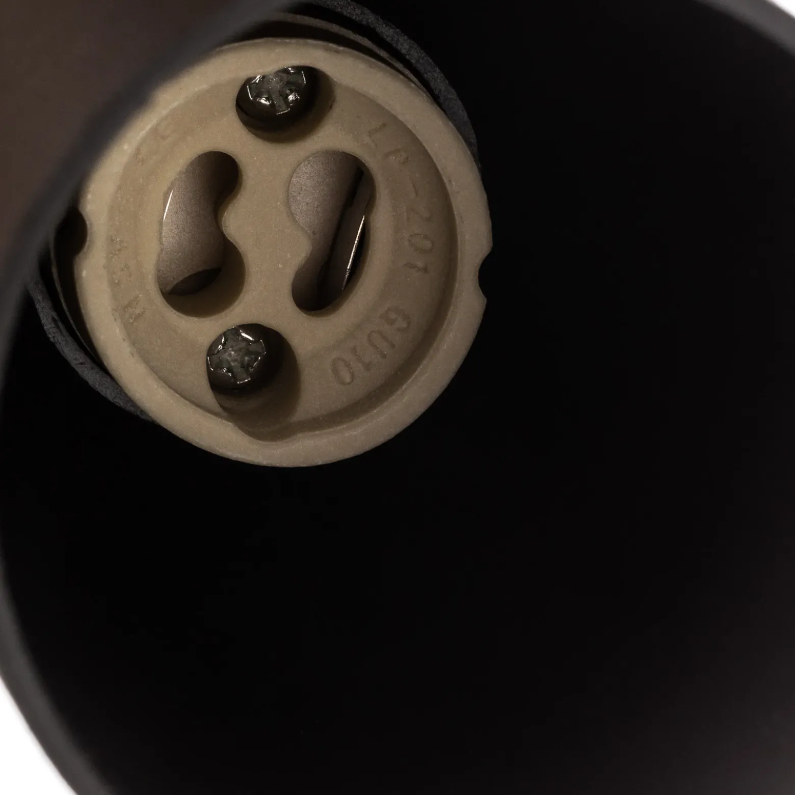 Plafón Tubo en forma cilíndrica, negro