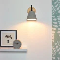 Possio - Aplique de pared con pantalla de hormigón y madera