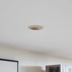 Prios lámpara de techo empotrable Fibur, beige, aluminio, Ø 8,2 cm