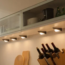 Prios Odia Lámpara LED bajo mueble, negro, set de 5