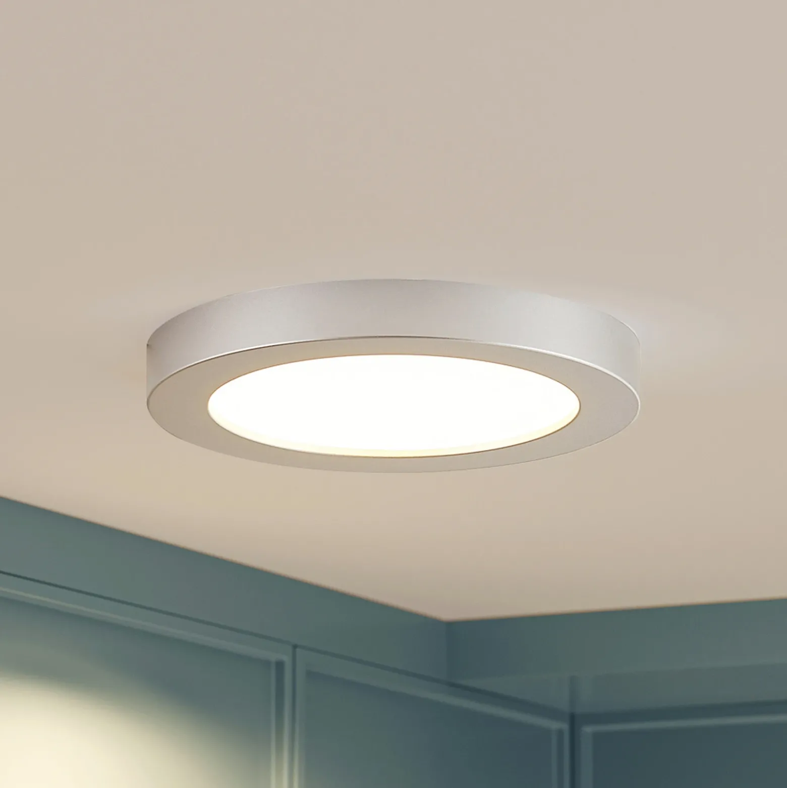 Prios Plafón LED Edwina, plata, 23 cm, CCT, IP44