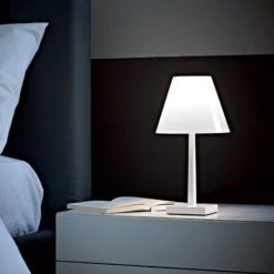 Rotaliana Dina+ Lámpara de mesa LED recargable blanco/blanco