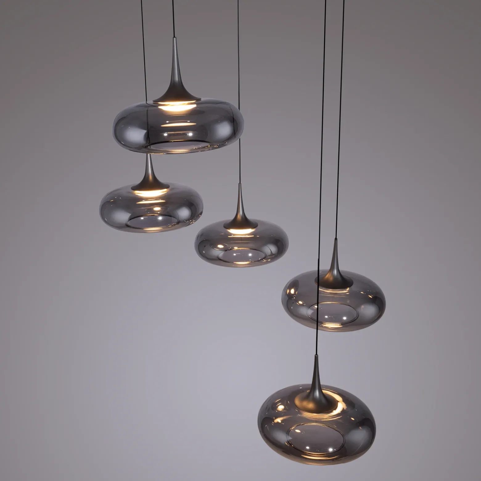SCHÖNER WOHNEN Lámpara colgante LED Posh 5 luces, cristal ahumado, 3000 K