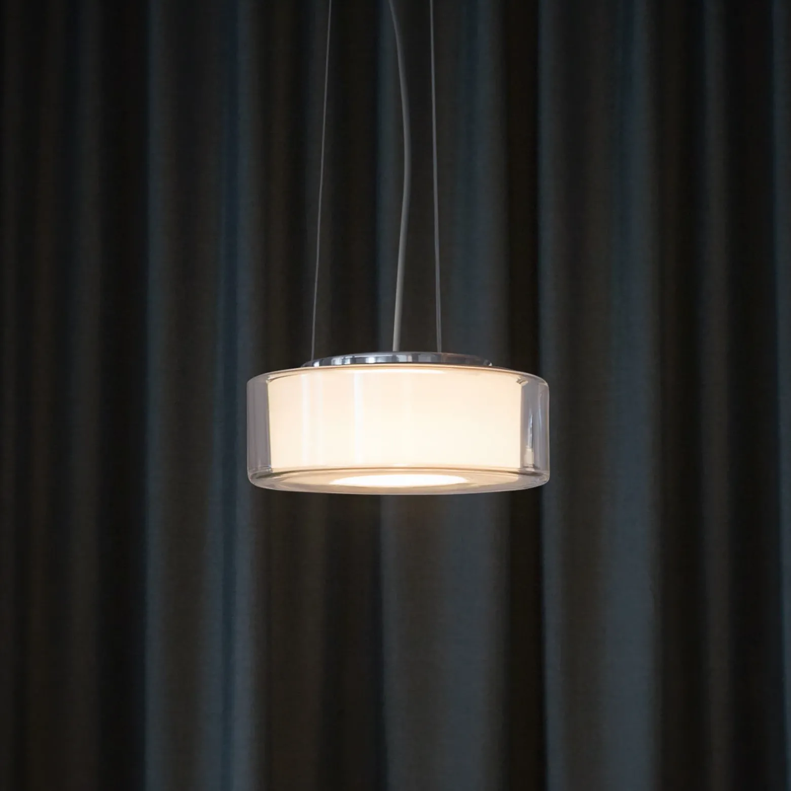 serien.lighting Curling M cuerda 927 vidrio/cyl.