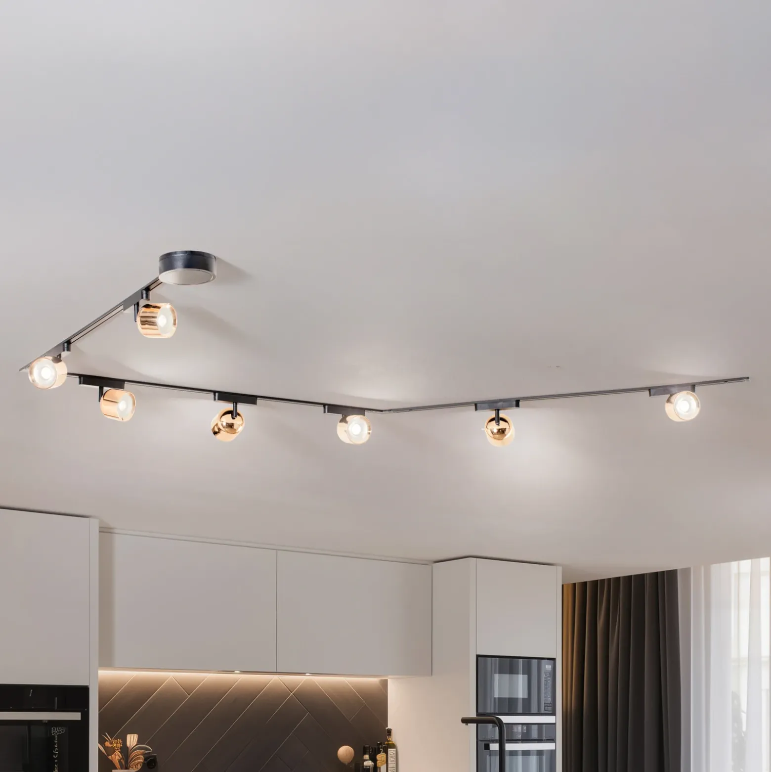 Sistema de rieles Lumaro, focos, 7 luces, dorado, Ø 8 cm, 48 V, atenuables