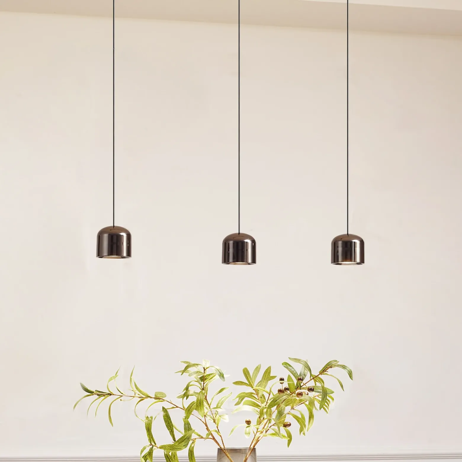 Sistema de riel 48 V Lumaro, pendular, cilindro, 3 luces, negro