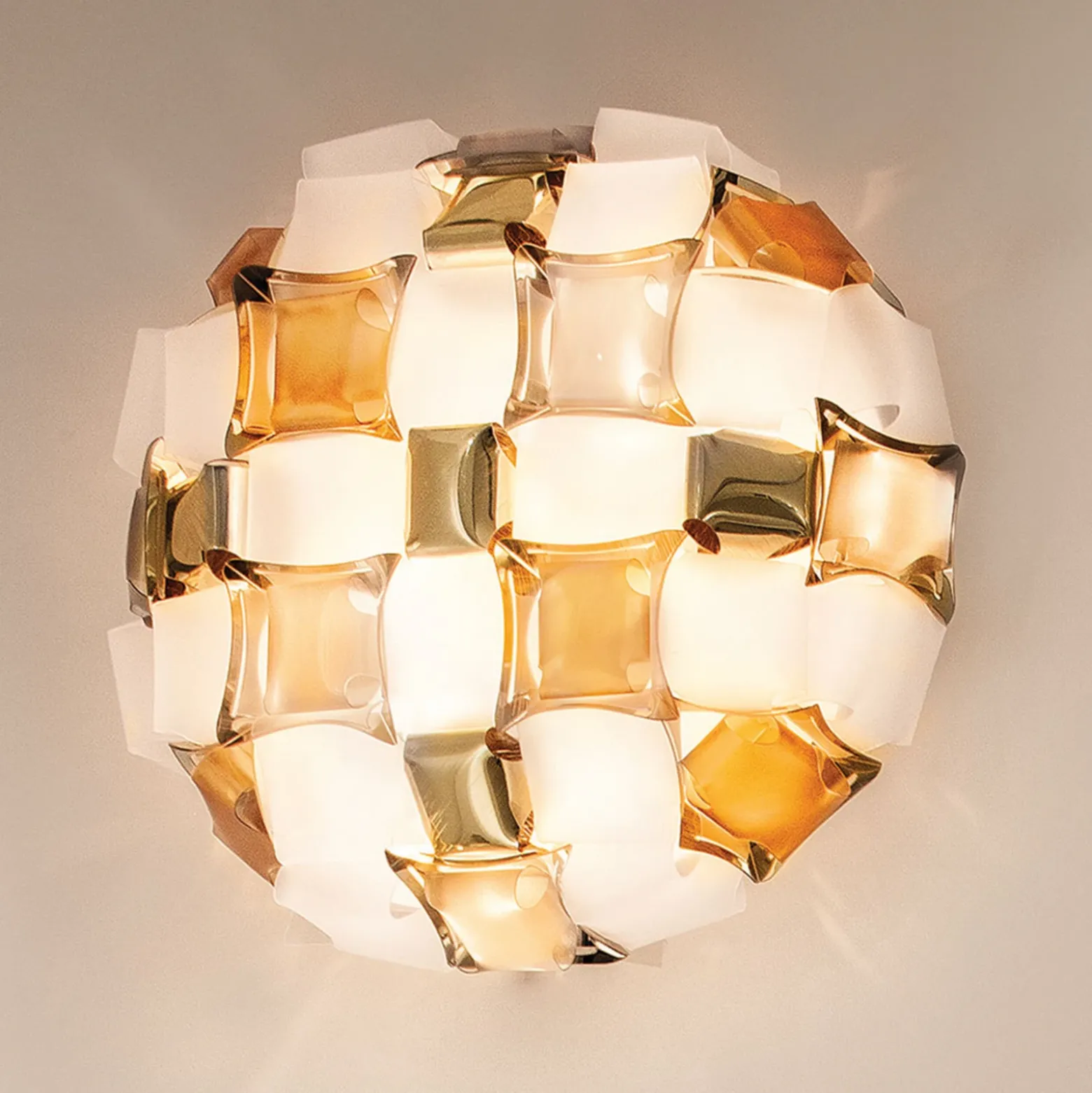 Slamp Mida aplique, 32x32 cm, ámbar/blanco