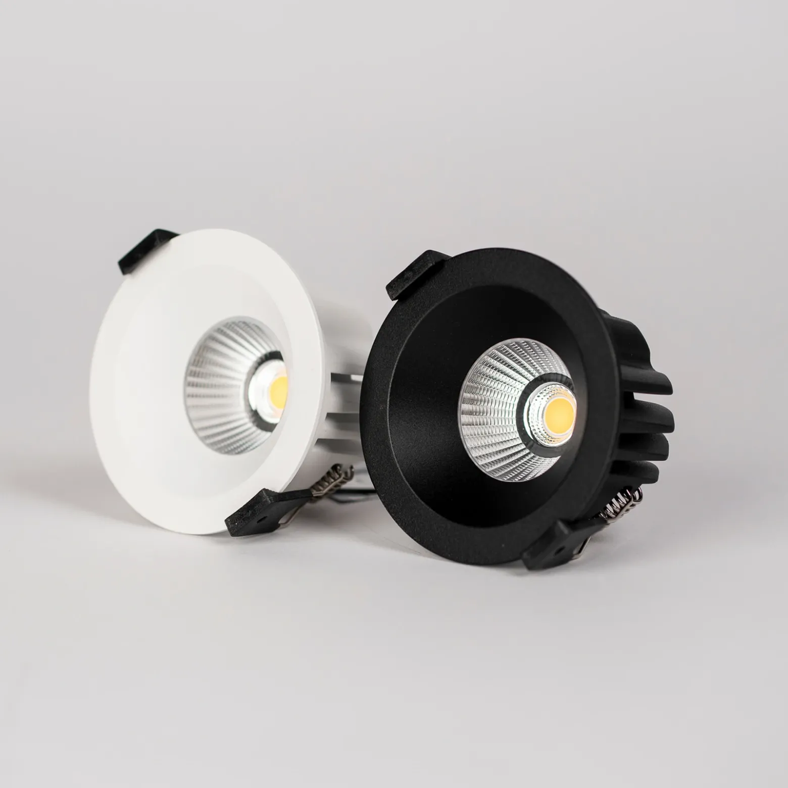 SLC Downlight LED empotrable OnePro Soft, blanco, 3.000 K, aluminio