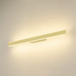 SLV aplique LED para baño One Linear, 70 cm, color latón