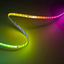 Tira LED inteligente Calex, longitud 20 m, RGB, control remoto CCT