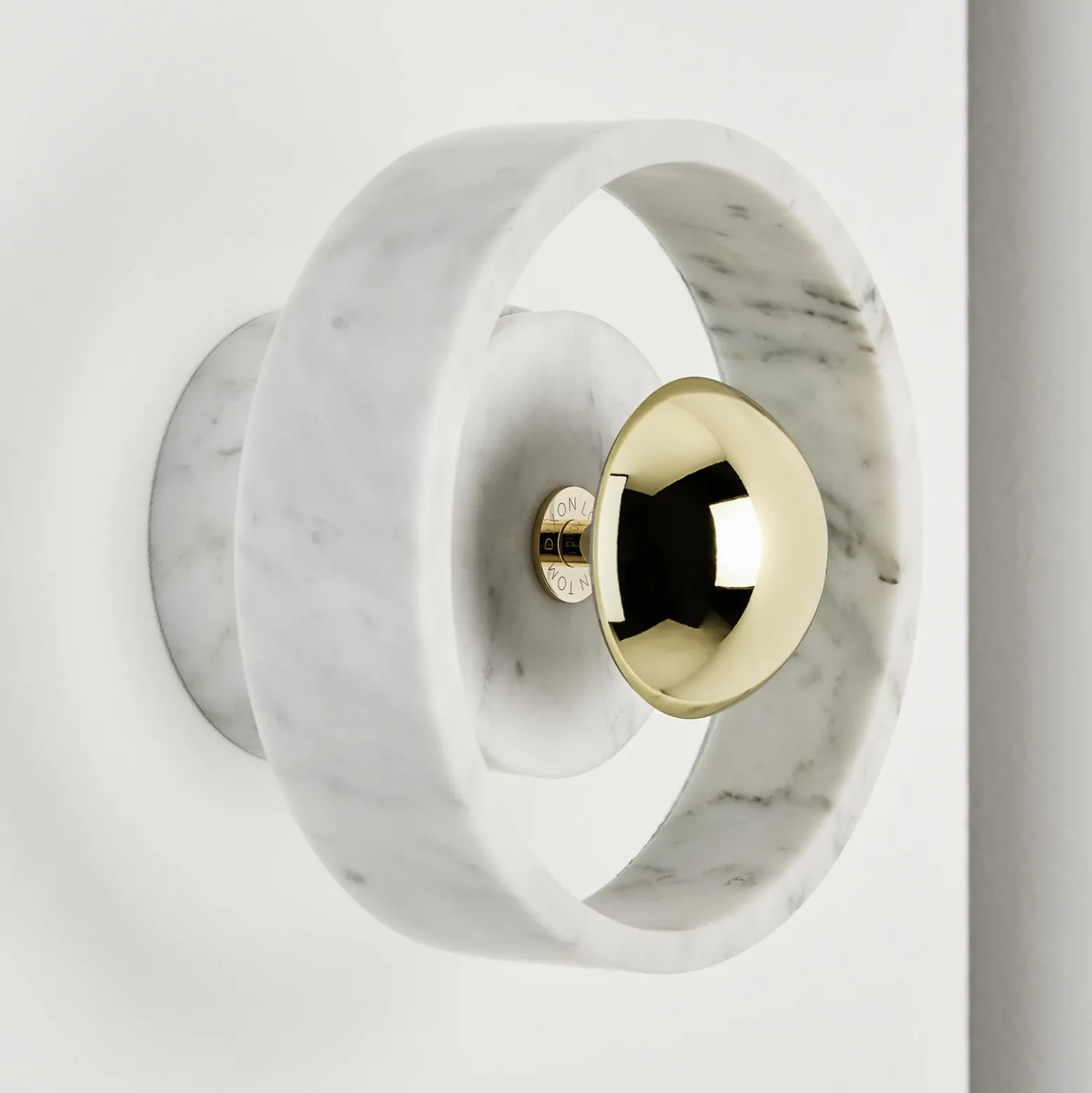 Tom Dixon Stone Wall Aplique de pared LED