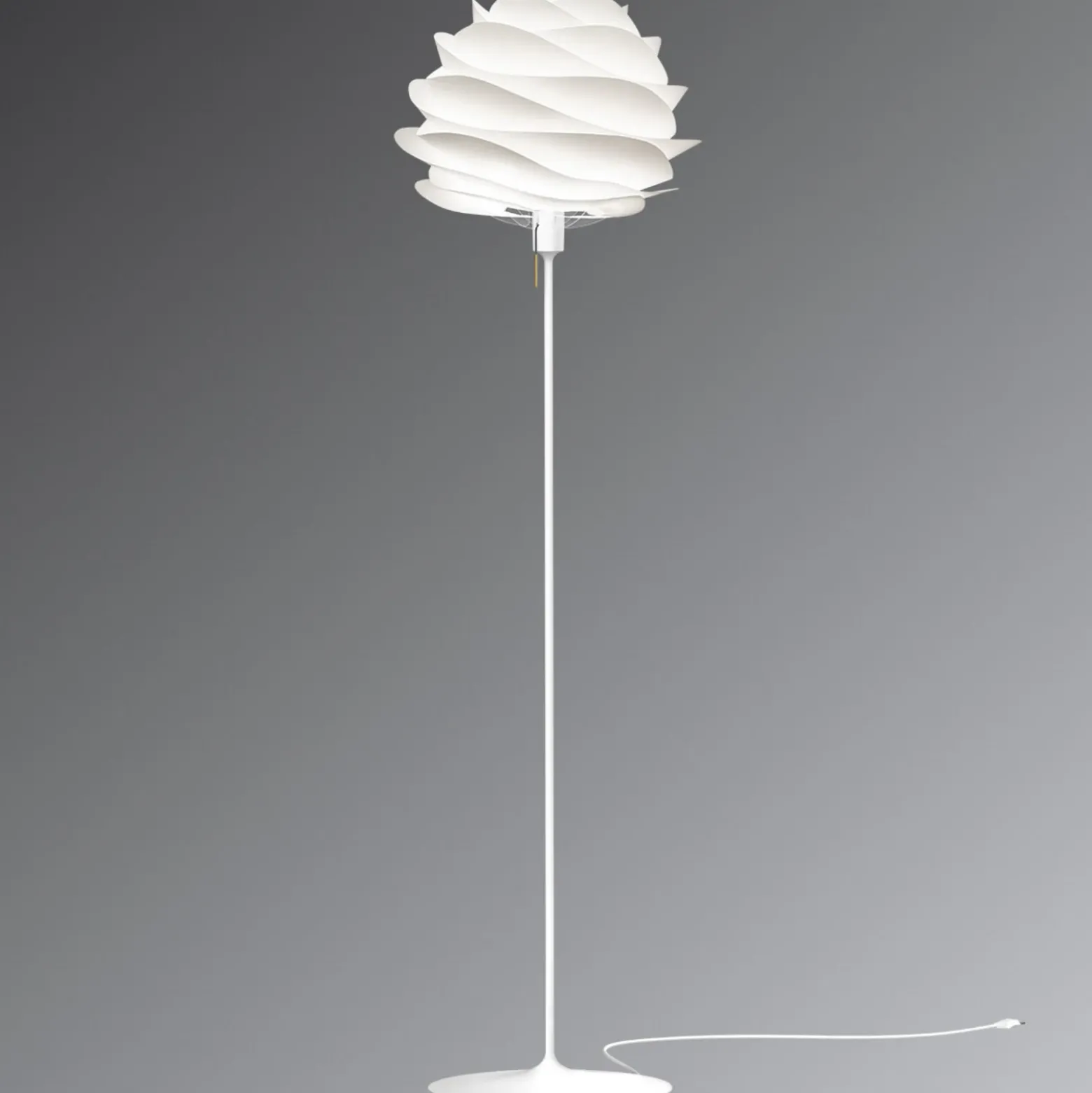 UMAGE Carmina lámpara de pie en blanco