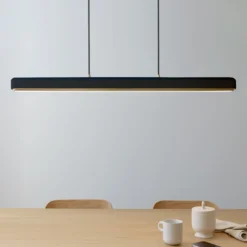 UMAGE Lámpara colgante LED Hazel Branch, negro/latón, 100 cm