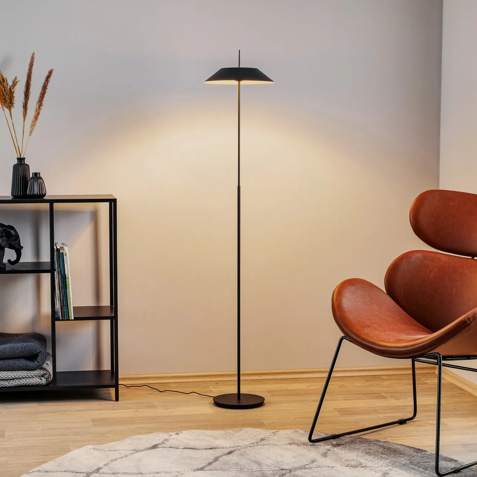 Vibia Mayfair - Lámpara de pie LED, gris grafito