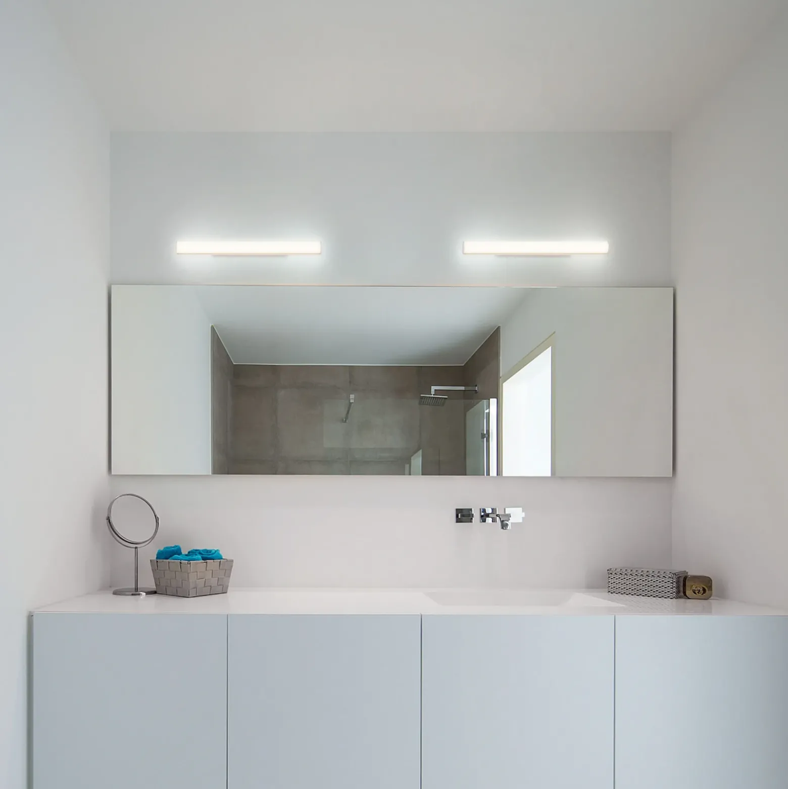 WEVER & DUCRÉ Aplique de pared LED Mirba 2.0 negro/blanco 61 cm IP44